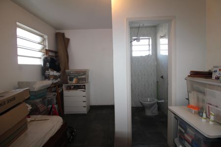 Casa à venda com 250m², 3 quartos e 2 vagasÁrea de Serviço 2 - Quarto 