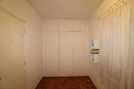 Casa à venda com 250m², 3 quartos e 2 vagasQuarto 2