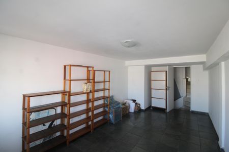 Casa à venda com 250m², 3 quartos e 2 vagasQuarto 4