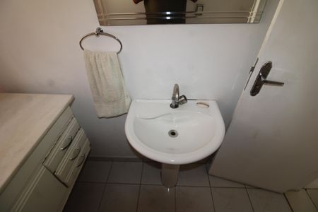 Casa à venda com 250m², 3 quartos e 2 vagasLavabo 1