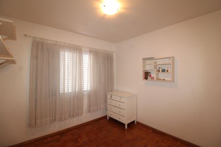 Casa à venda com 250m², 3 quartos e 2 vagasQuarto 3