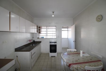 Casa à venda com 250m², 3 quartos e 2 vagasCozinha