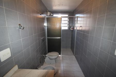Casa à venda com 250m², 3 quartos e 2 vagasBanheiro 1