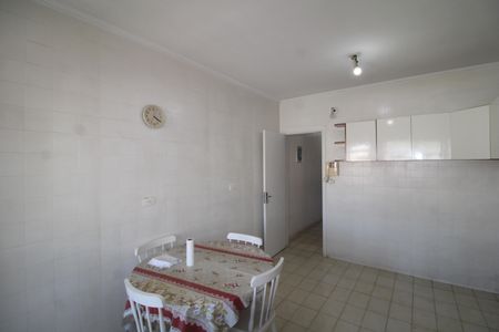 Casa à venda com 250m², 3 quartos e 2 vagasCozinha