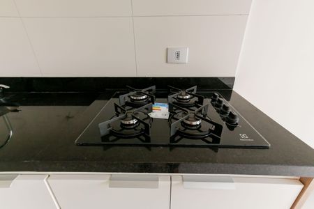 Sala / Cozinha de apartamento para alugar com 1 quarto, 30m² em Quitaúna, Osasco