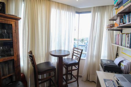 Apartamento à venda com 50m², 2 quartos e 1 vaga Apartamento à venda com 50m², 2 quartos e 1 vagaVaranda