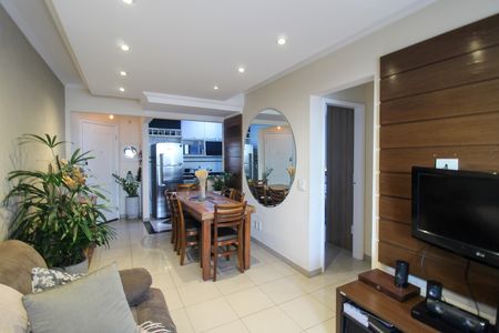 Apartamento à venda com 50m², 2 quartos e 1 vaga Apartamento à venda com 50m², 2 quartos e 1 vagaSala