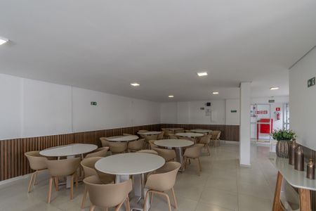 Apartamento para alugar com 61m², 2 quartos e 1 vagaÁrea comum - Salão de festas