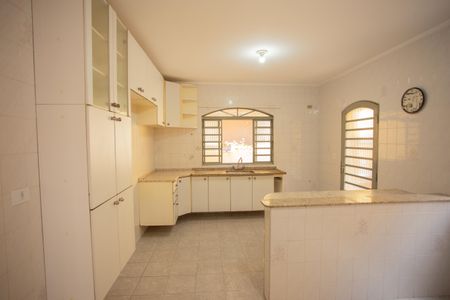 Casa à venda com 193m², 2 quartos e 3 vagasCOPA E COZINHA