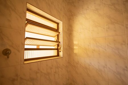 Casa à venda com 193m², 2 quartos e 3 vagasLAVABO DA ÁREA DE SERVIÇO