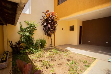 Casa à venda com 193m², 2 quartos e 3 vagasQUINTAL E ÁREA DE SERVIÇO