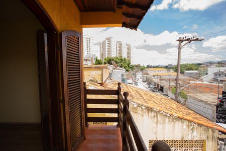 Casa à venda com 193m², 2 quartos e 3 vagasVARANDA DO QUARTO 1