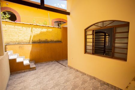Casa à venda com 193m², 2 quartos e 3 vagasQUINTAL E ÁREA DE SERVIÇO