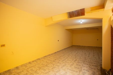 Casa à venda com 193m², 2 quartos e 3 vagasGARAGEM