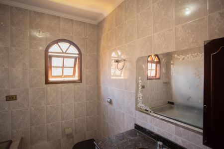 Casa à venda com 193m², 2 quartos e 3 vagasBANHEIRO 1