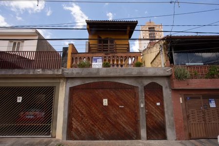 Casa à venda com 193m², 2 quartos e 3 vagasFACHADA