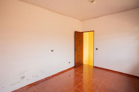 Casa à venda com 193m², 2 quartos e 3 vagasEDÍCULA