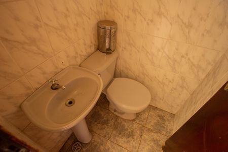 Casa à venda com 193m², 2 quartos e 3 vagasLAVABO DA ÁREA DE SERVIÇO