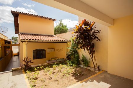 Casa à venda com 193m², 2 quartos e 3 vagasQUINTAL E ÁREA DE SERVIÇO