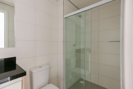 Banheiro de apartamento para alugar com 1 quarto, 30m² em Quitaúna, Osasco