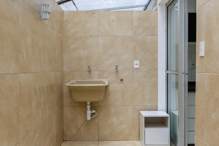 Apartamento para alugar com 57m², 3 quartos e 1 vagaÁrea de Serviço