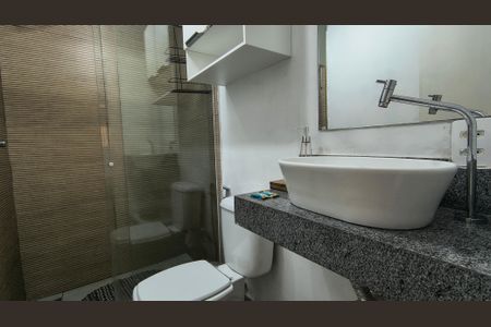 Banheiro da Suíte  de apartamento para alugar com 1 quarto, 180m² em Recreio dos Bandeirantes, Rio de Janeiro