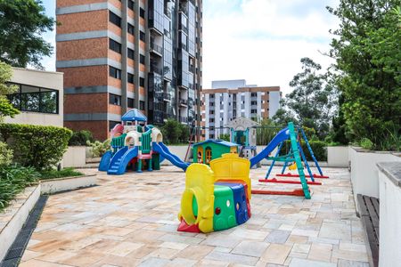 Apartamento à venda com 490m², 4 quartos e 4 vagasÁrea comum - Playground
