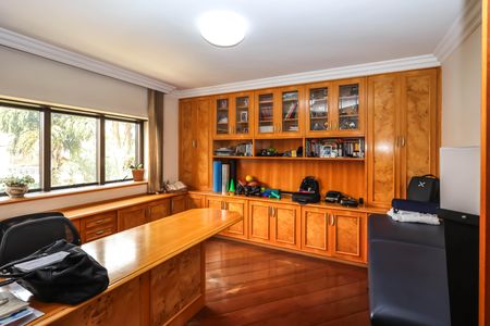 Apartamento à venda com 490m², 4 quartos e 4 vagasEscritório