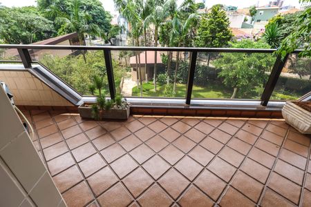 Apartamento à venda com 490m², 4 quartos e 4 vagasVaranda