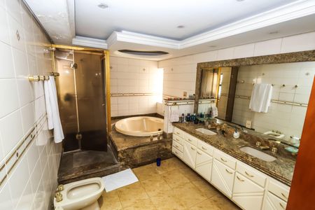 Apartamento à venda com 490m², 4 quartos e 4 vagasSuíte 3