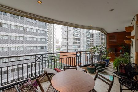 Apartamento à venda com 157m², 4 quartos e 2 vagasVaranda gourmet