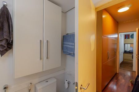 Apartamento à venda com 157m², 4 quartos e 2 vagasBanheiro da Suíte 1