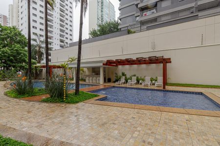 Apartamento à venda com 157m², 4 quartos e 2 vagasÁrea comum - Piscina
