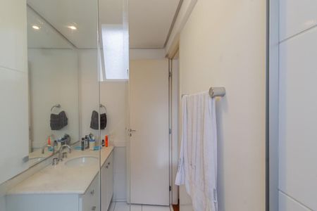 Apartamento à venda com 157m², 4 quartos e 2 vagasBanheiro da Suíte 2