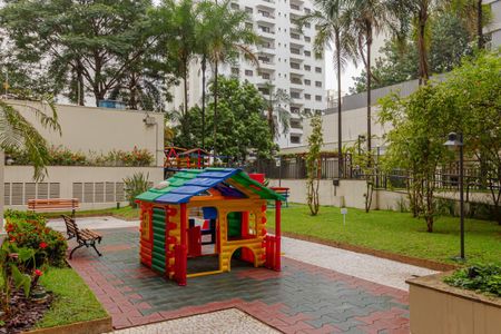 Apartamento à venda com 157m², 4 quartos e 2 vagasÁrea comum - Playground