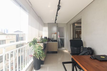 Apartamento à venda com 63m², 2 quartos e 1 vagaVaranda 