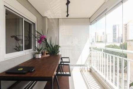 Apartamento à venda com 63m², 2 quartos e 1 vagaVaranda 