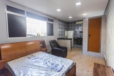 Quarto de kitnet/studio para alugar com 1 quarto, 35m² em Santa Efigênia, Belo Horizonte