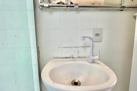 Apartamento para alugar com 67m², 2 quartos e 1 vaga Apartamento para alugar com 67m², 2 quartos e 1 vagaBanheiro