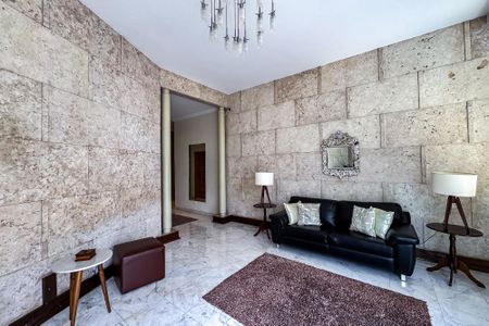 Apartamento à venda com 118m², 3 quartos e 1 vagaHall de entrada