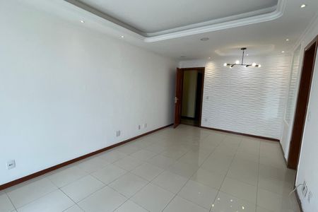 Sala de casa para alugar com 3 quartos, 120m² em Parque Pauliceia, Duque de Caxias