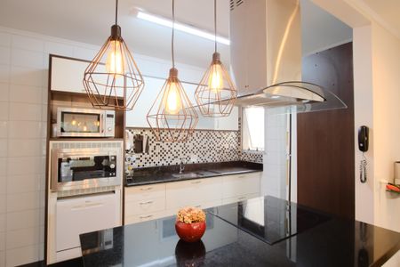 Apartamento para alugar com 122m², 3 quartos e 2 vagasCozinha