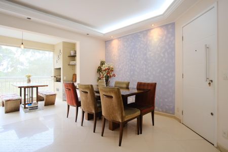 Apartamento para alugar com 122m², 3 quartos e 2 vagasSala