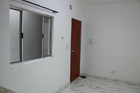 Quarto de kitnet/studio para alugar com 1 quarto, 28m² em Liberdade, São Paulo