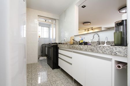 Cozinha de apartamento para alugar com 4 quartos, 105m² em Buritis, Belo Horizonte