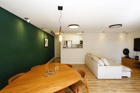 Sala de apartamento para alugar com 4 quartos, 105m² em Buritis, Belo Horizonte