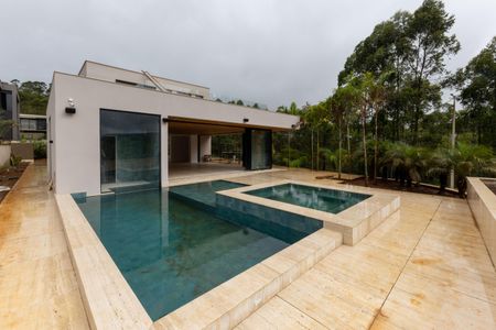 Casa de condomínio para alugar com 847m², 6 quartos e 4 vagas Casa de condomínio para alugar com 847m², 6 quartos e 4 vagasPiscina