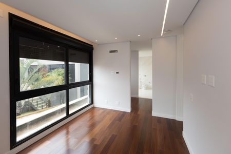 Casa de condomínio para alugar com 847m², 6 quartos e 4 vagas Casa de condomínio para alugar com 847m², 6 quartos e 4 vagasSuíte 3