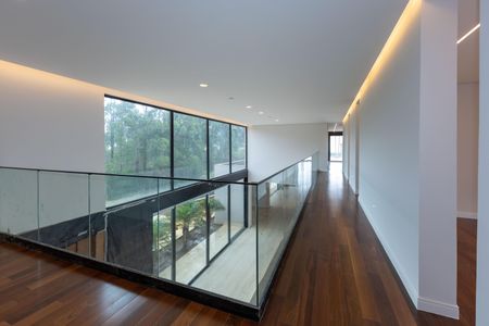 Casa de condomínio para alugar com 847m², 6 quartos e 4 vagas Casa de condomínio para alugar com 847m², 6 quartos e 4 vagasCorredor dos Quartos