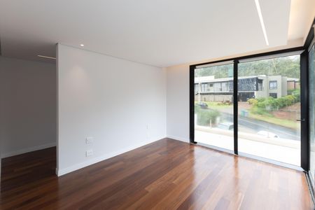 Casa de condomínio para alugar com 847m², 6 quartos e 4 vagas Casa de condomínio para alugar com 847m², 6 quartos e 4 vagasSuíte 4